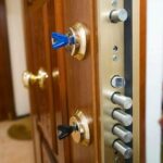 Puerta Blindada o Acorazada: Diferencias y Cuál Elegir